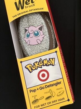 Wet Brush Pokémon Jigglypuff Pop + Go Detangler